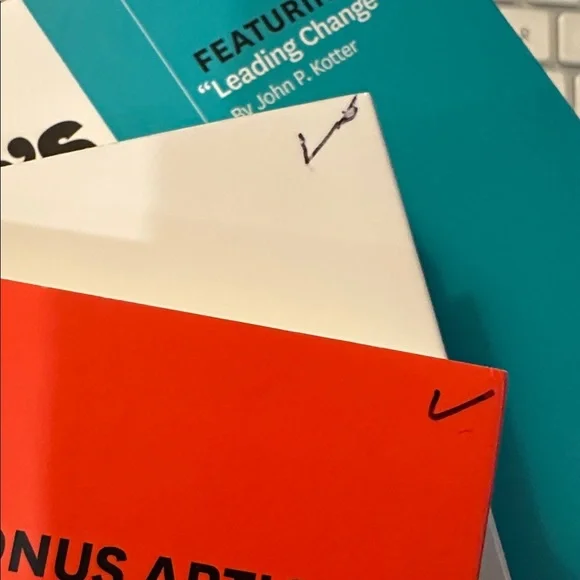 HBR's 10 Must Reads Box Set - Picture 3 of 4